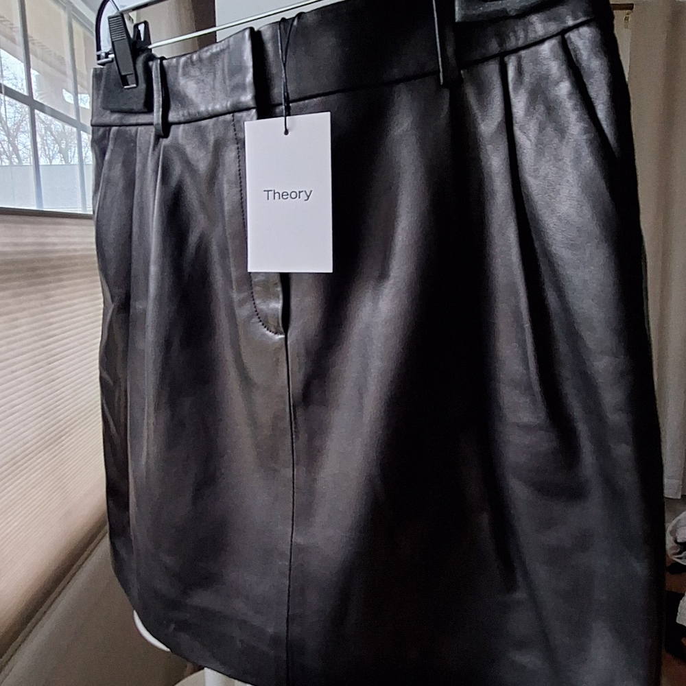 NWT Theory black leather pleat mini skirt